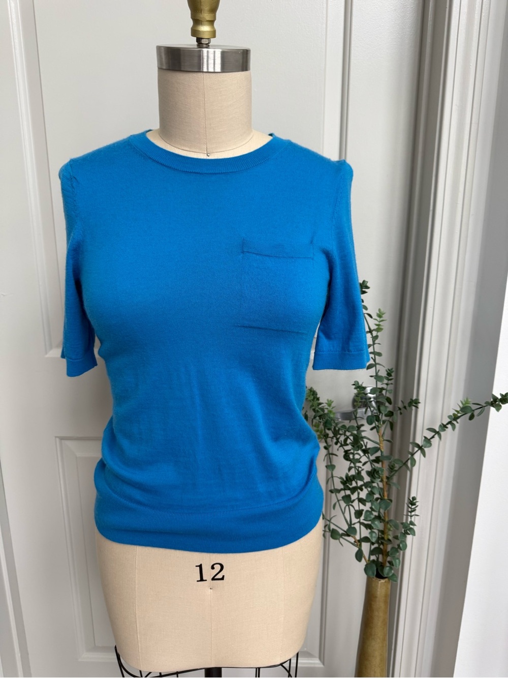 New York & Company Electric Blue Short-Sleeve Knit Tee